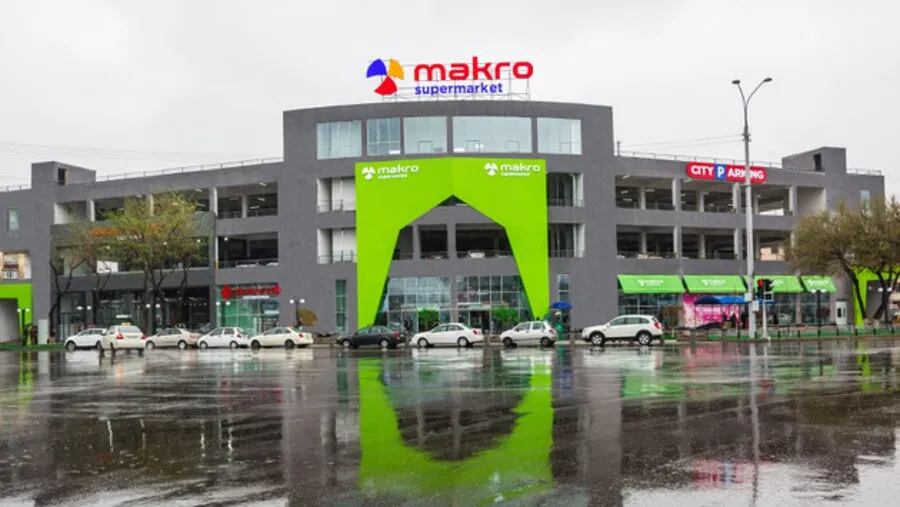 Makro